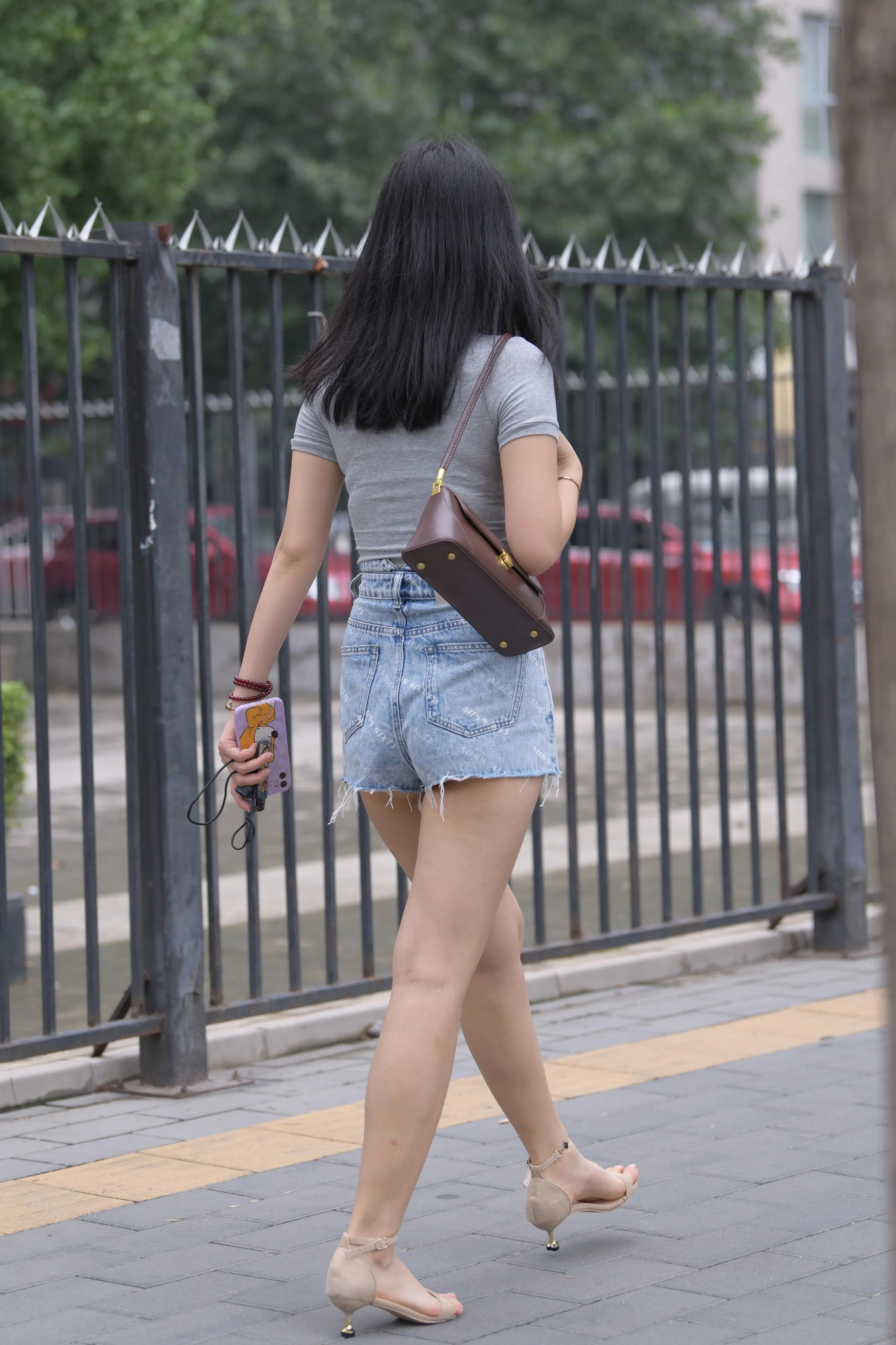 魔镜街拍 NO.169 一只麋鹿摄影-牛仔短裙美女 [235P]插图1